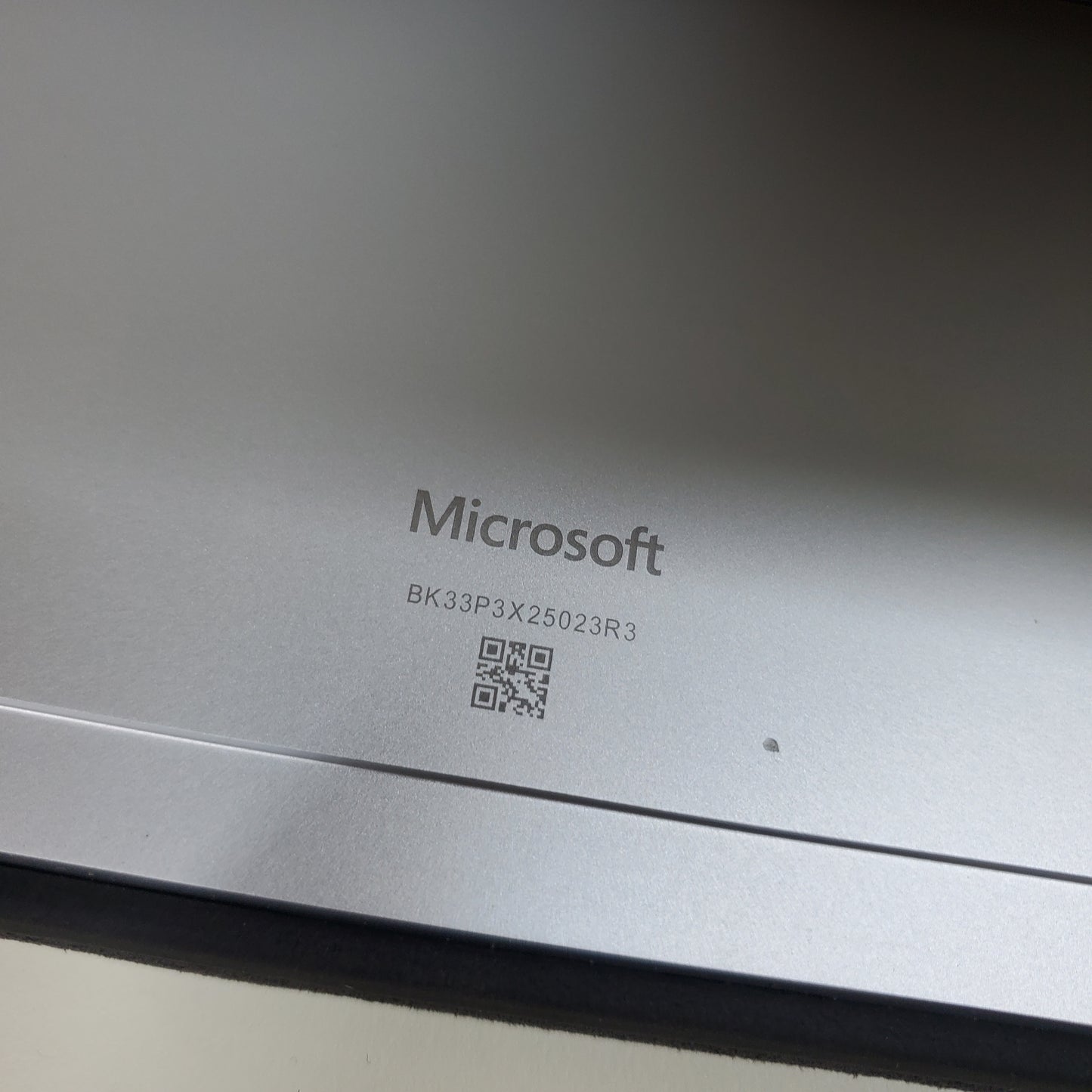Microsoft Surface Pro 11 Business 2103 13" Ultra 7 268V 2.2GHz 32GB RAM 1TB SSD